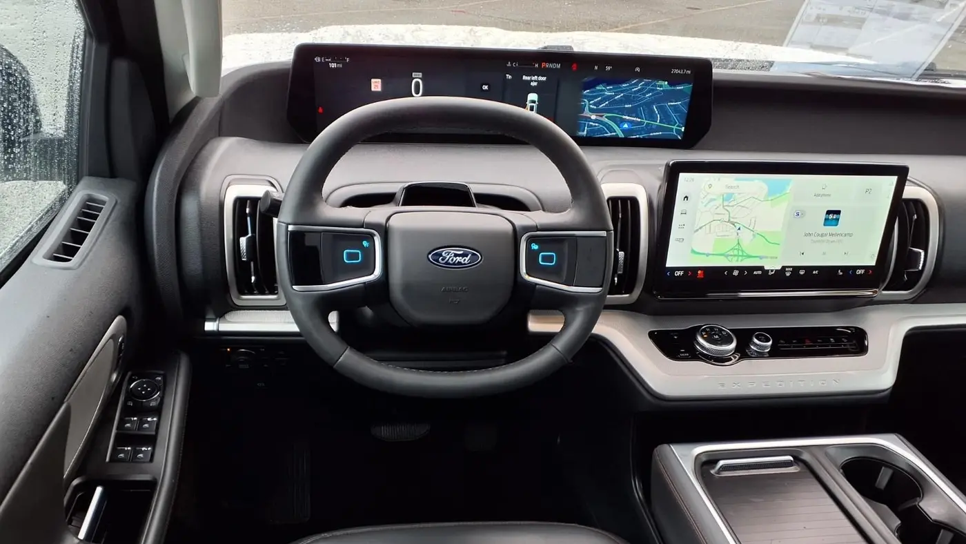 2025 Ford Expedition MAX Active