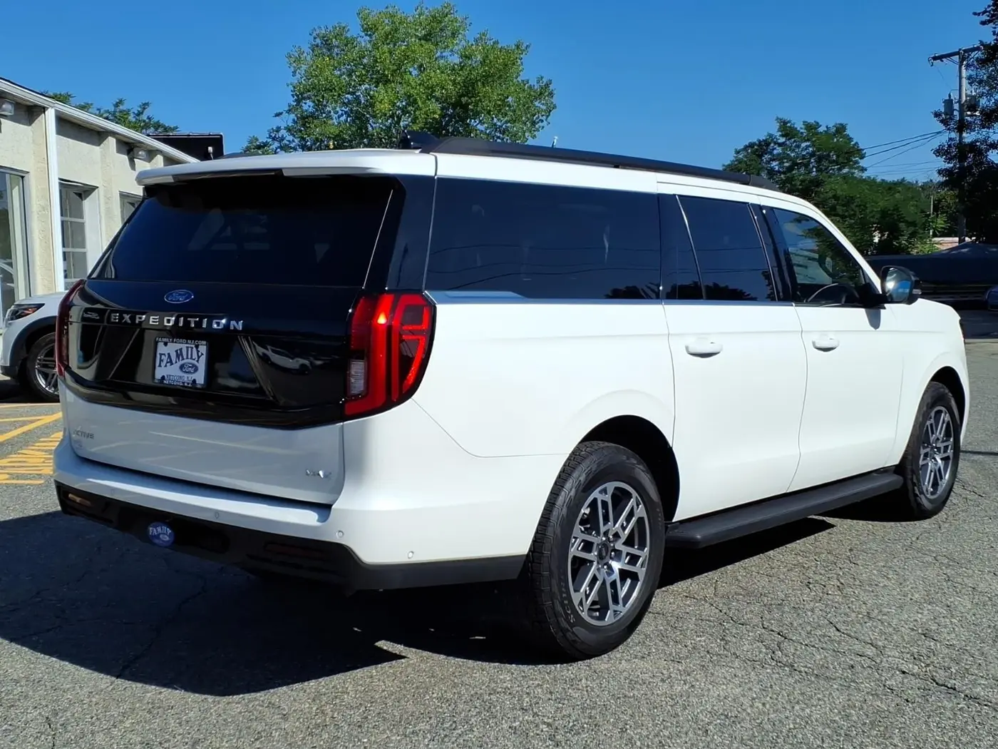 2025 Ford Expedition - $59,295