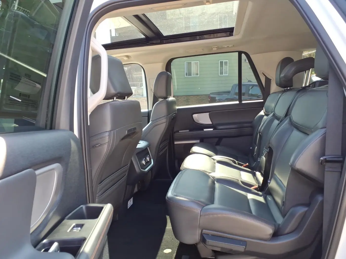 2025 Ford Expedition - $59,295