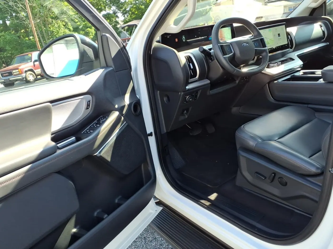 2025 Ford Expedition - $59,295