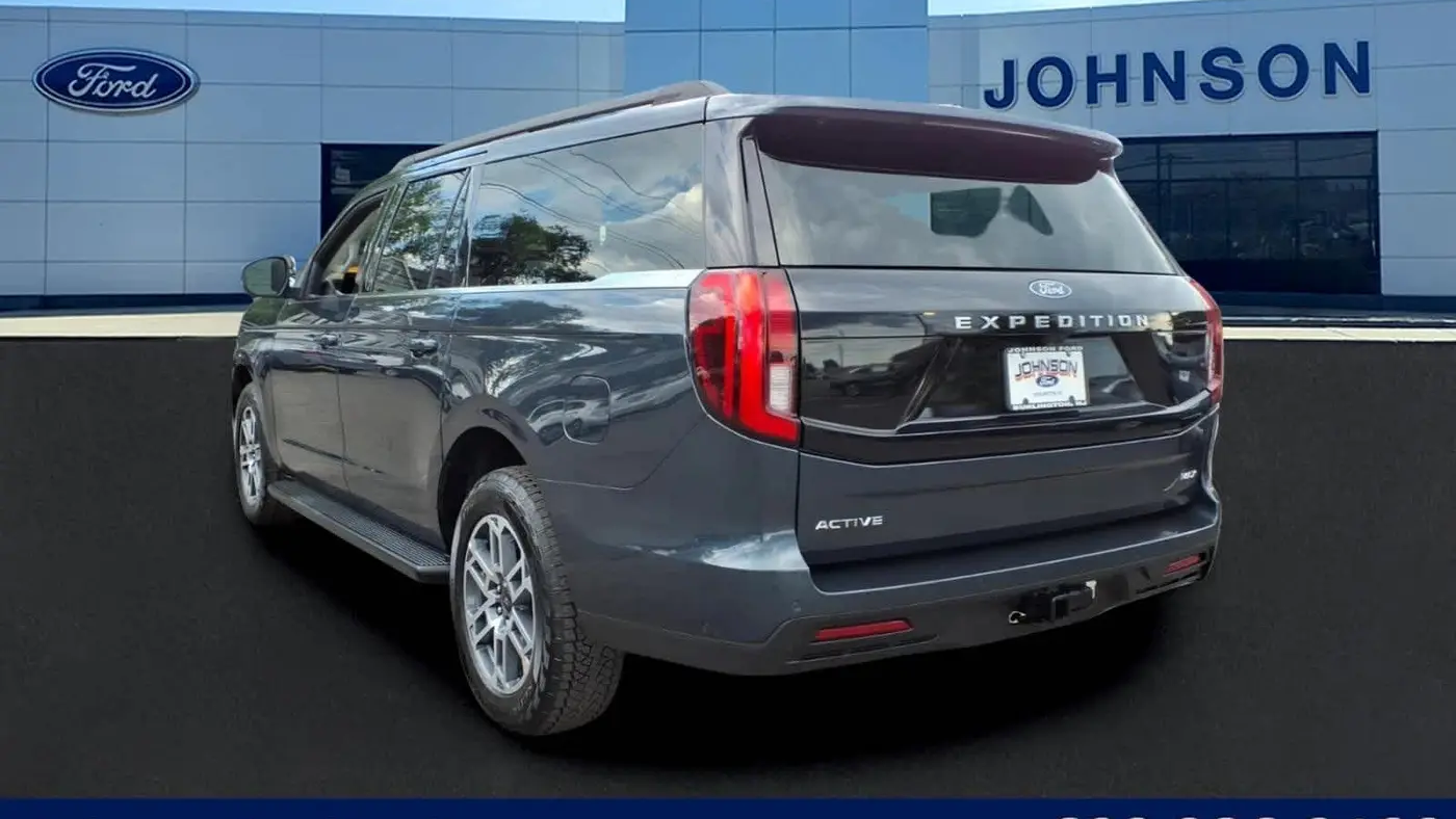 2025 Ford Expedition MAX Active