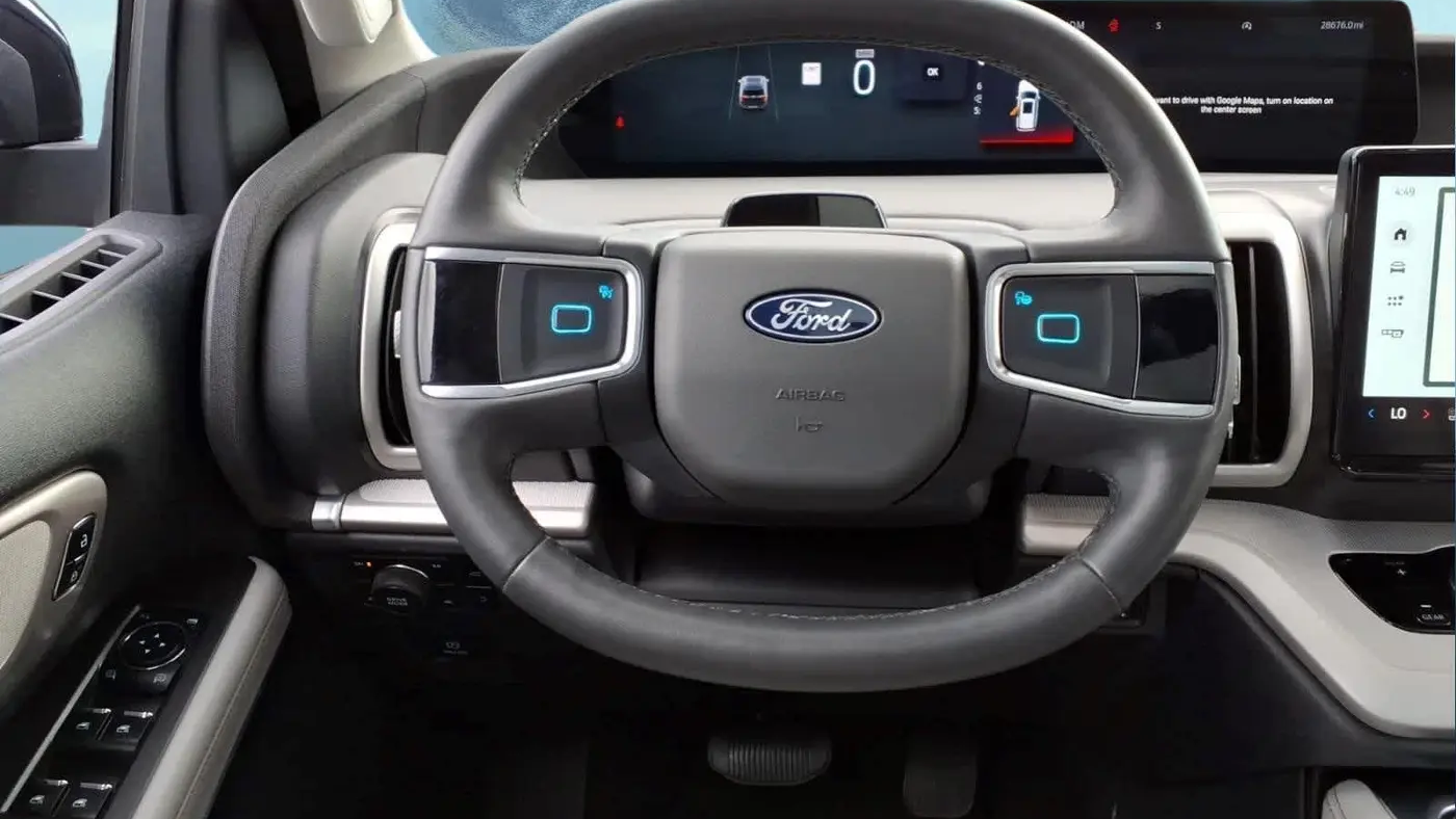 2025 Ford Expedition MAX Active