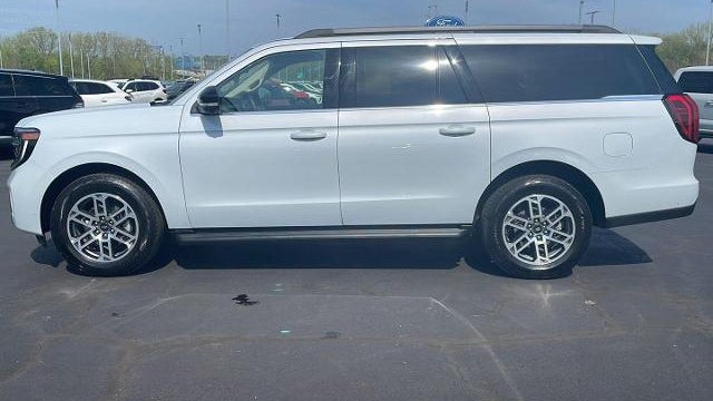 2025 Ford Expedition MAX Active