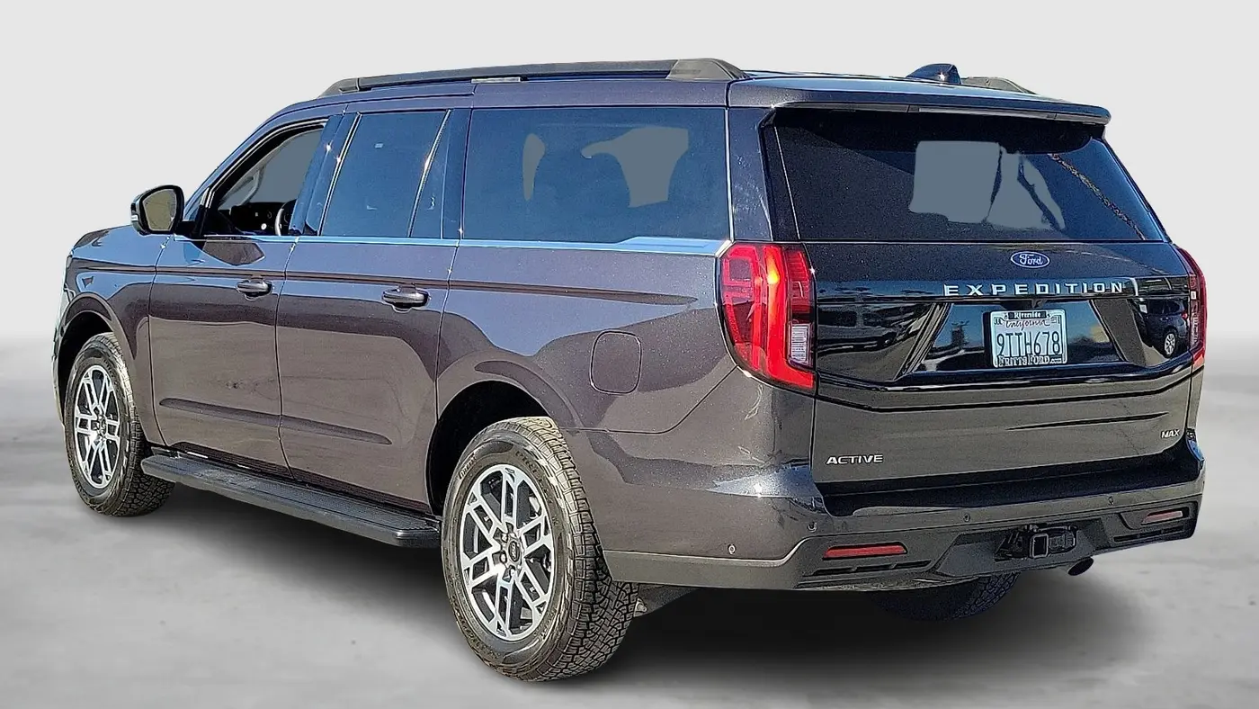 2025 Ford Expedition MAX Active
