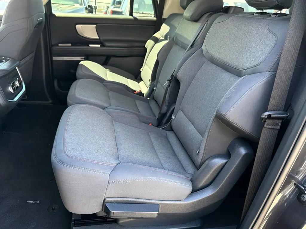 2025 Ford Expedition - $53,998