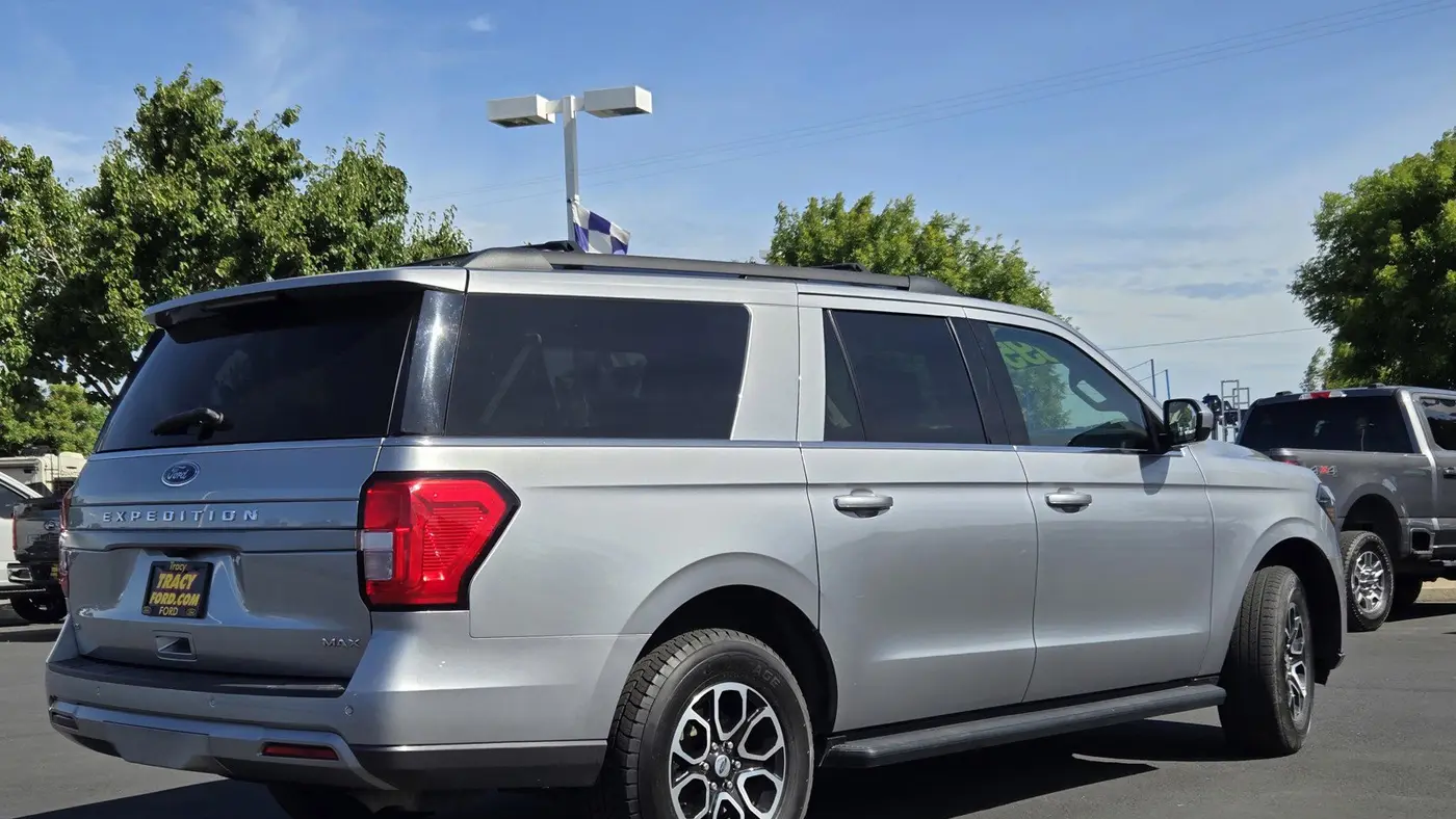 2024 Ford Expedition MAX XLT