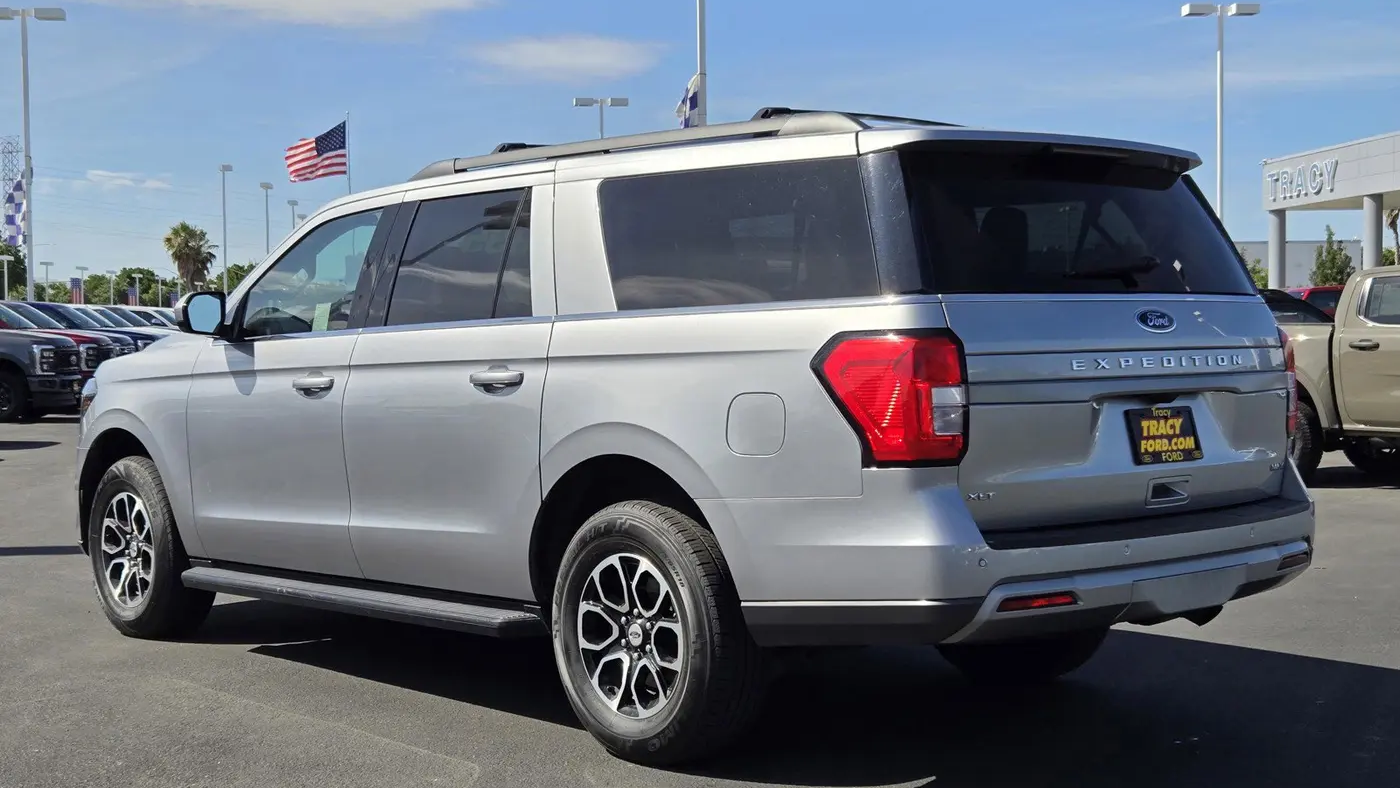 2024 Ford Expedition MAX XLT