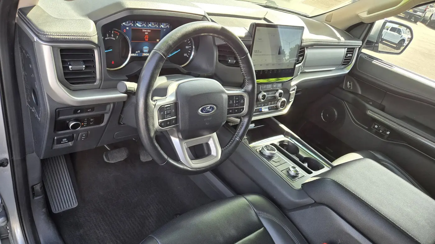 2024 Ford Expedition MAX XLT