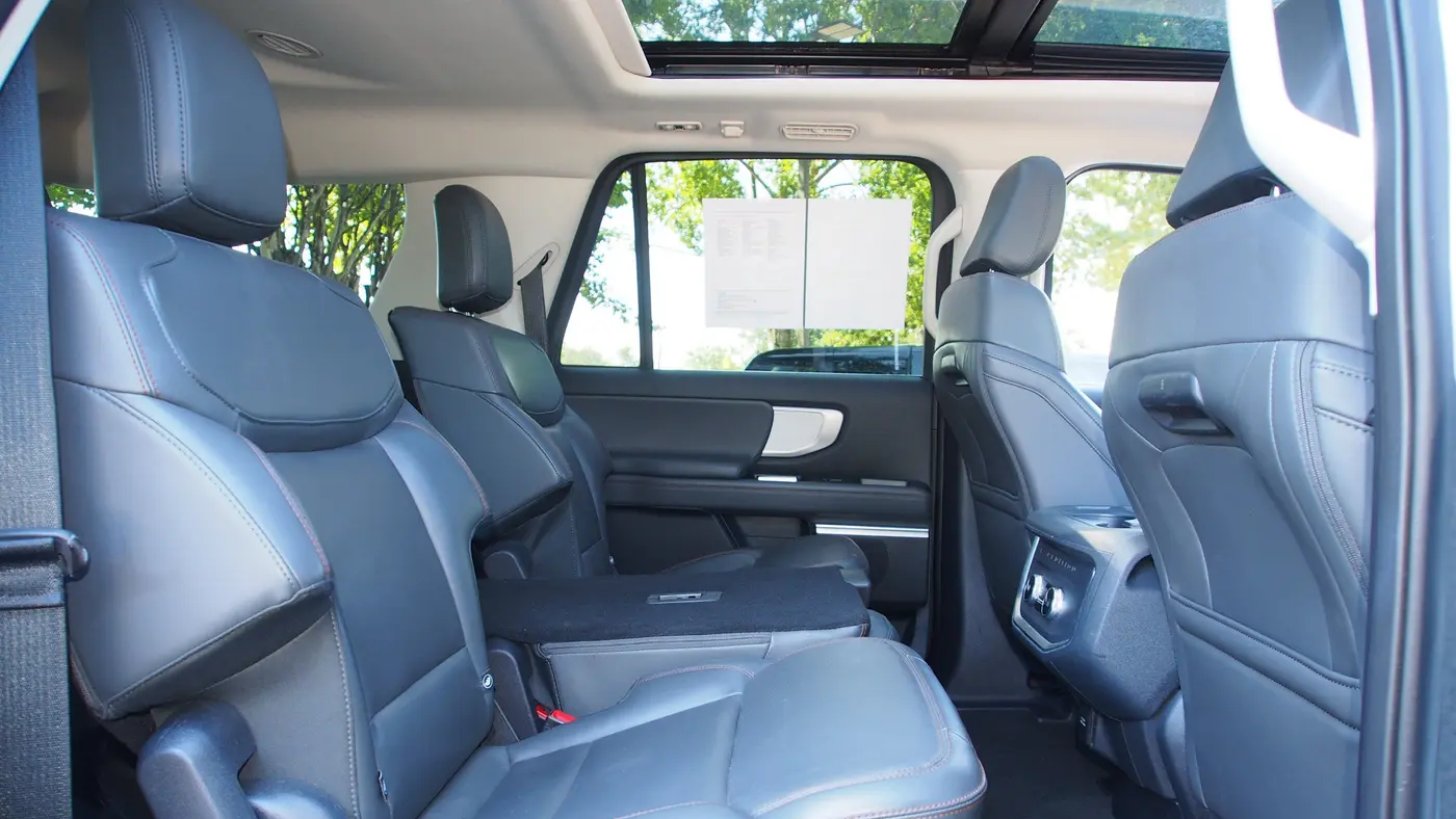 2025 Ford Expedition MAX Active