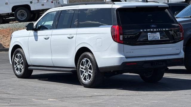 2025 Ford Expedition MAX Active