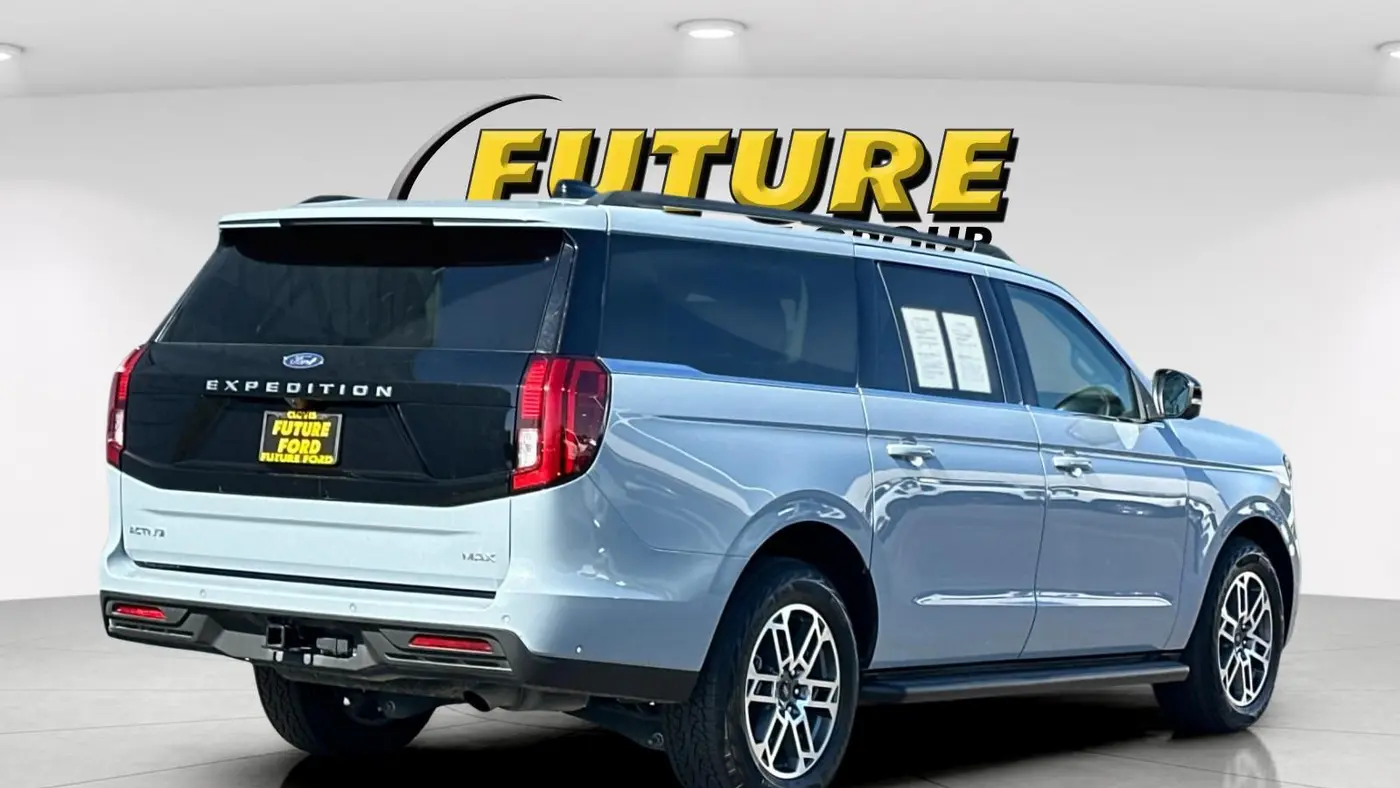 2025 Ford Expedition MAX Active