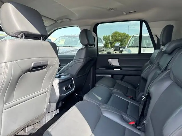 2026 Ford Expedition - $61,400