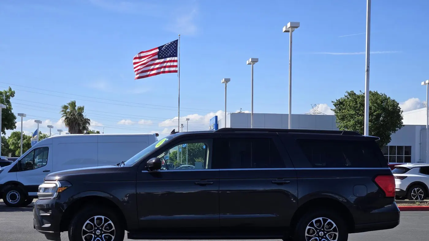 2024 Ford Expedition MAX XLT
