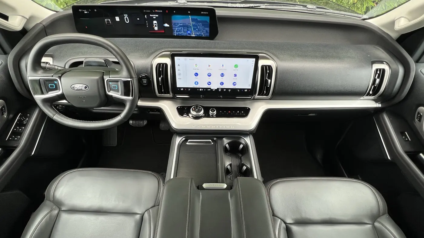 2025 Ford Expedition MAX Active