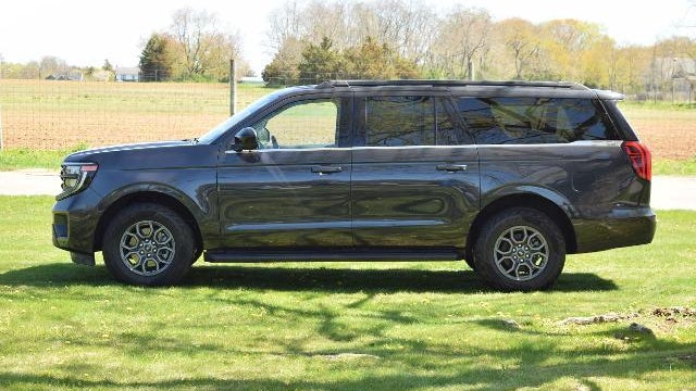 2025 Ford Expedition MAX Active