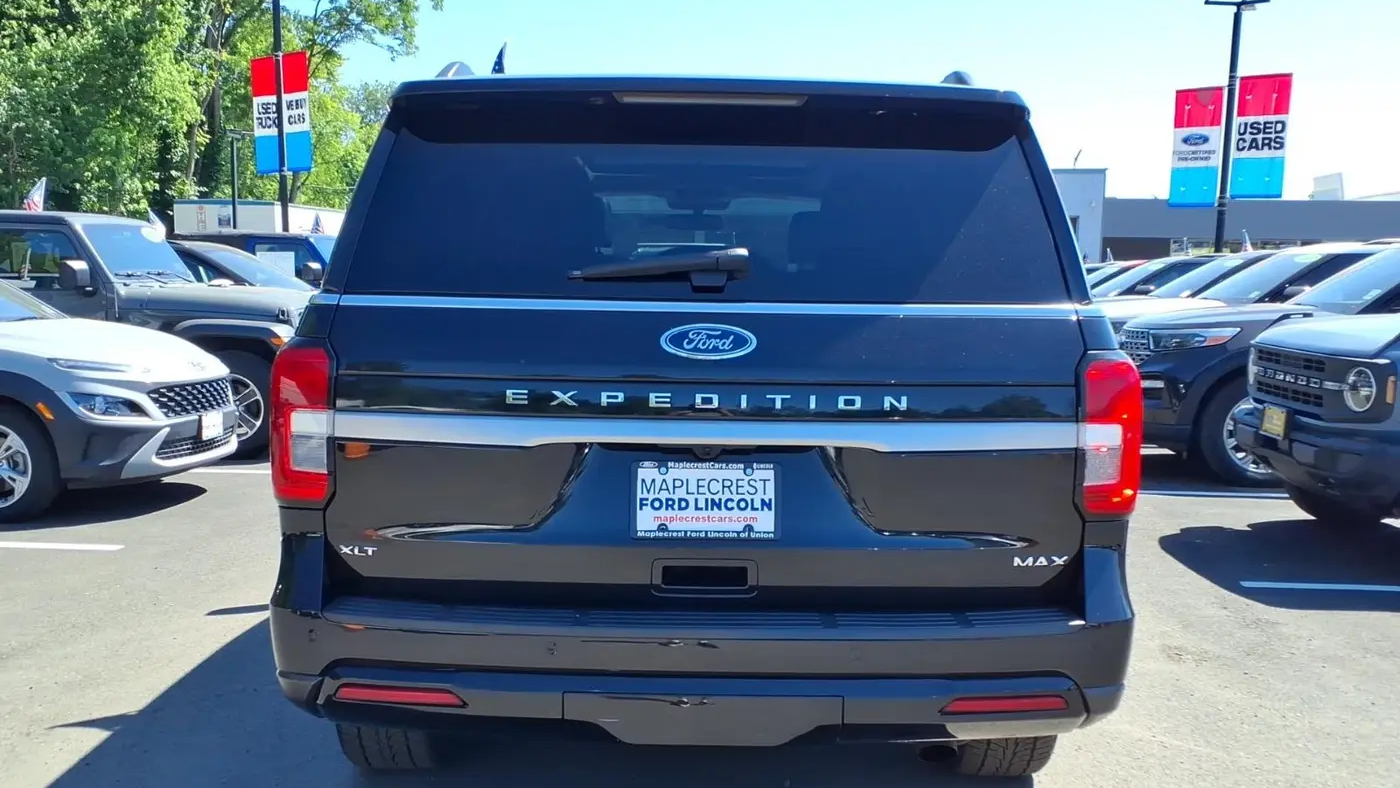 2023 Ford Expedition MAX XLT