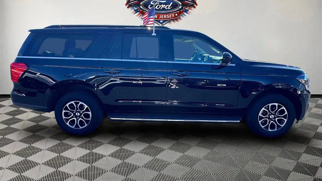 2023 Ford Expedition MAX XLT