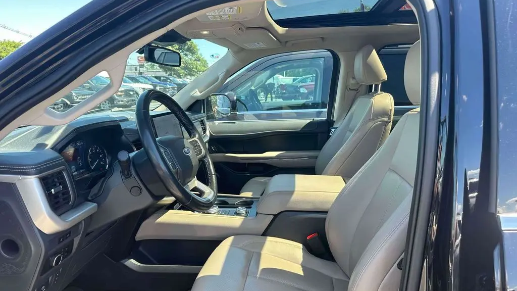 2023 Ford Expedition MAX XLT