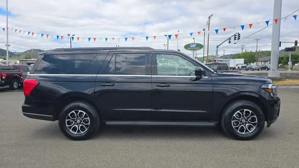 2024 Ford Expedition MAX XLT
