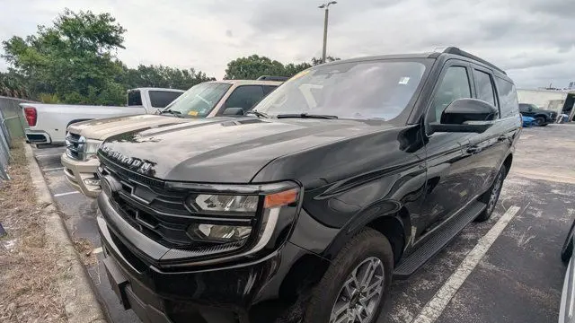 2025 Ford Expedition MAX Active