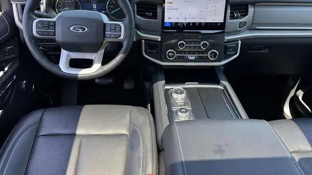 2023 Ford Expedition MAX XLT