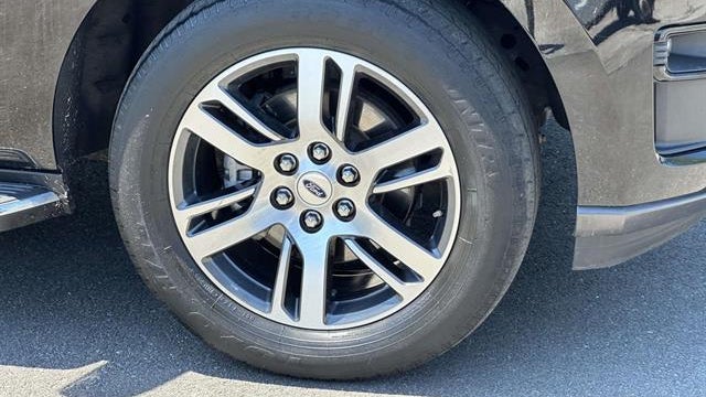 2023 Ford Expedition MAX XLT