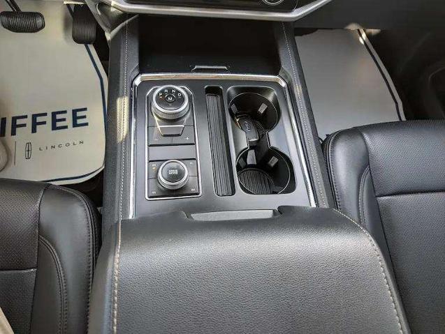 2024 Ford Expedition - $39,800