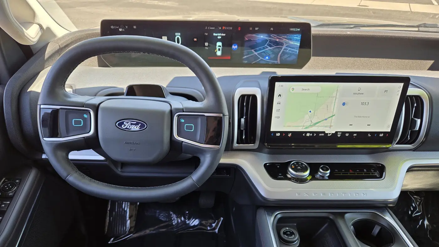 2025 Ford Expedition MAX Active
