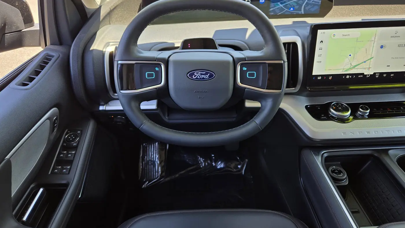 2025 Ford Expedition MAX Active