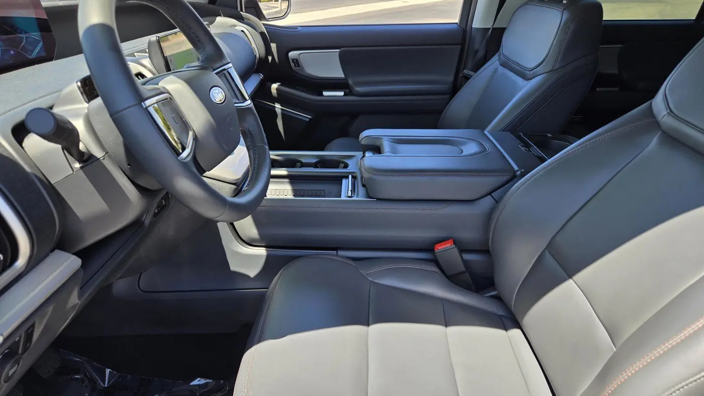 2025 Ford Expedition MAX Active