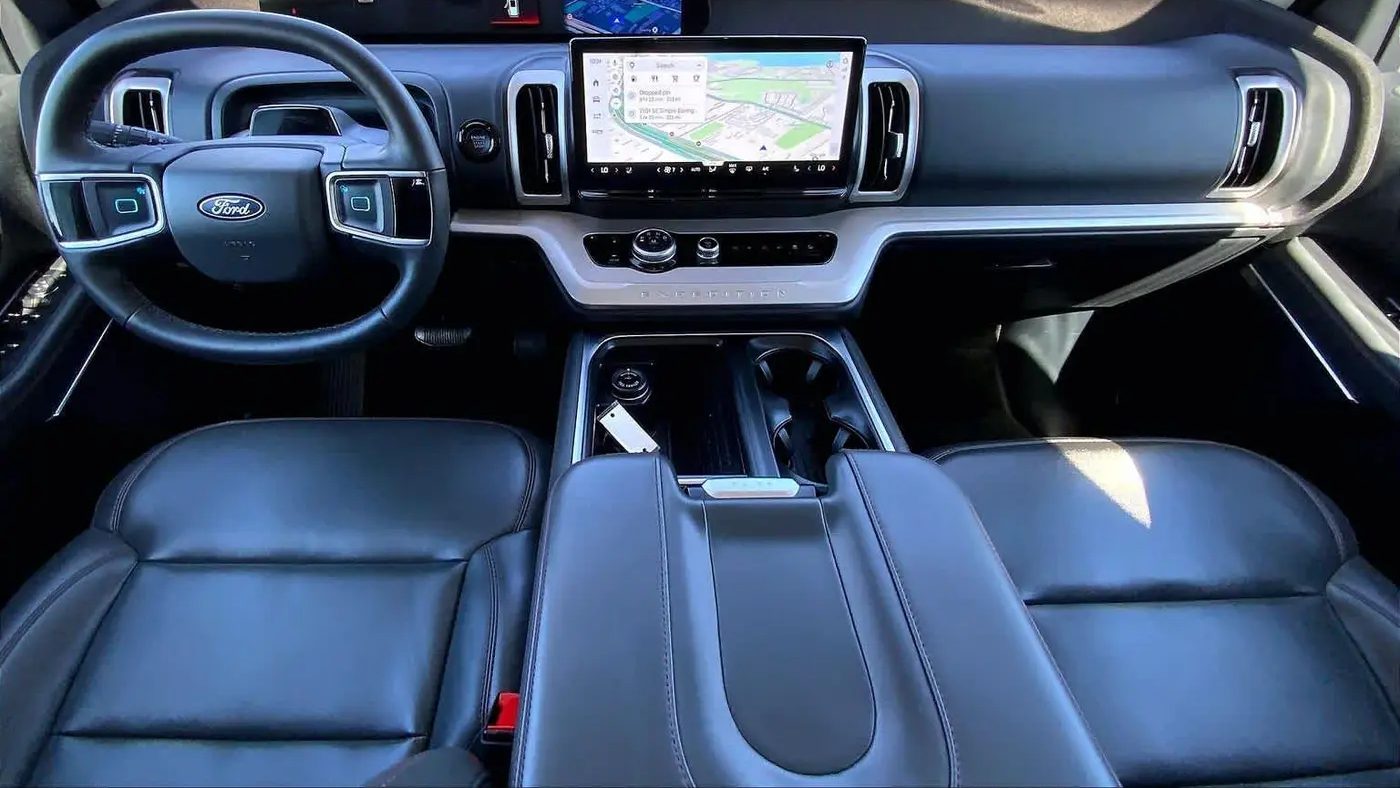2025 Ford Expedition MAX Active