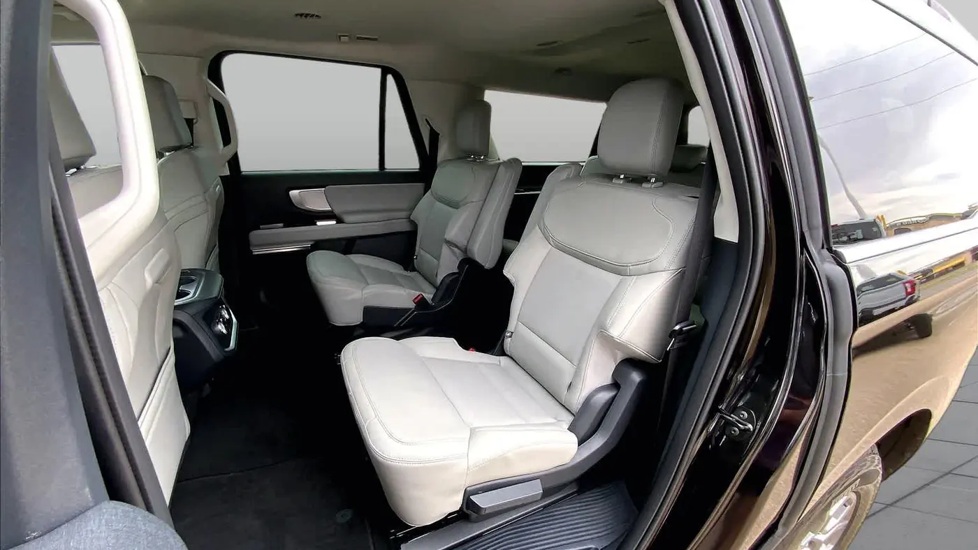 2026 Ford Expedition MAX Active