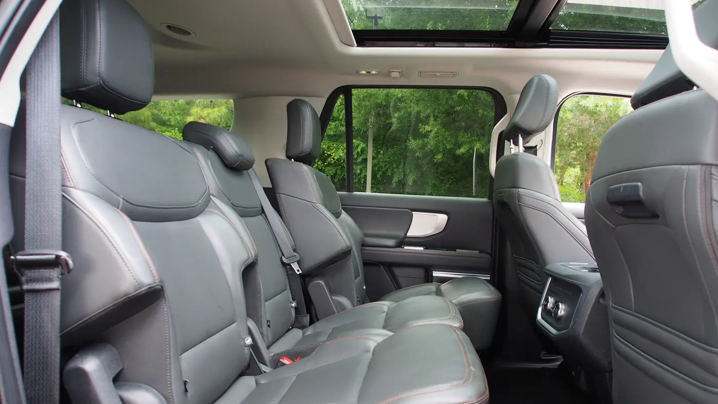 2025 Ford Expedition MAX Active