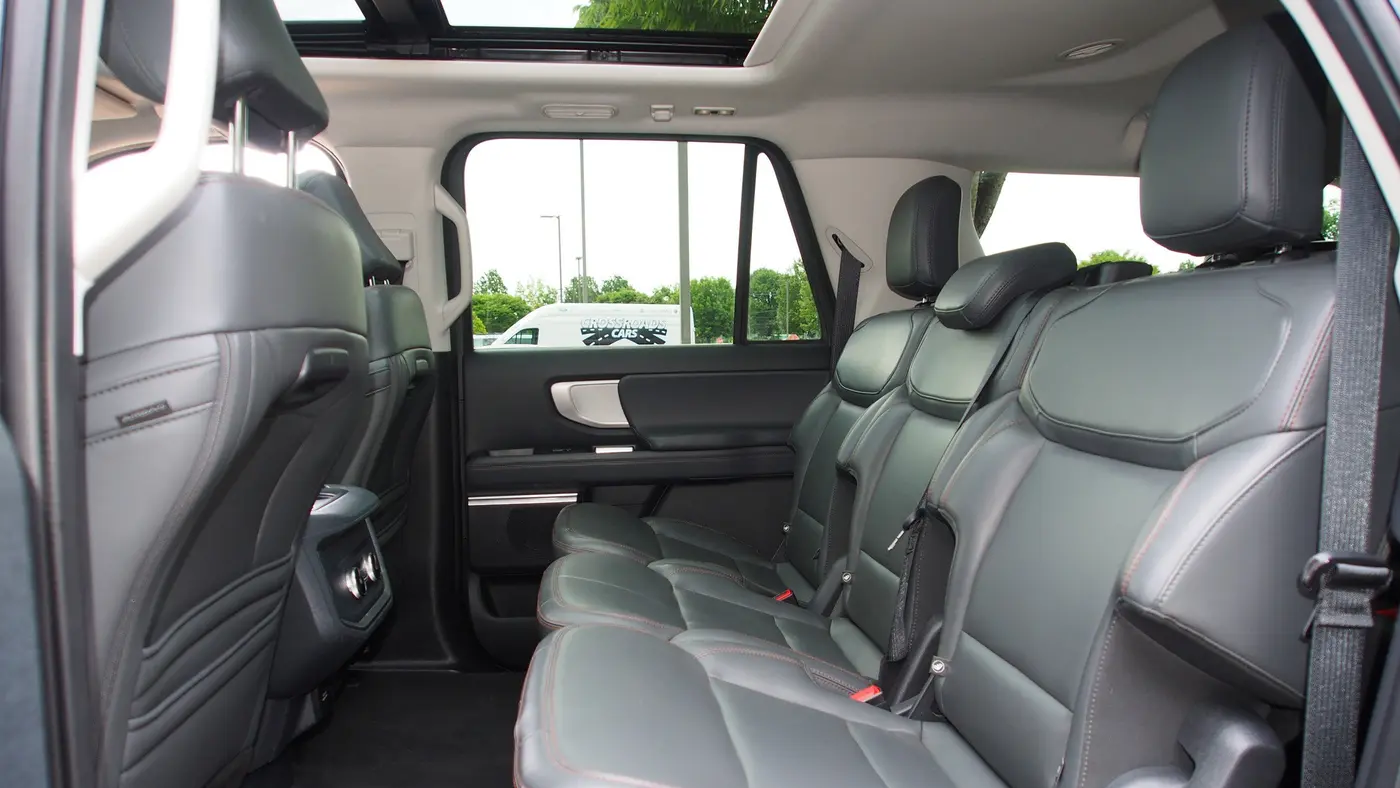 2025 Ford Expedition MAX Active