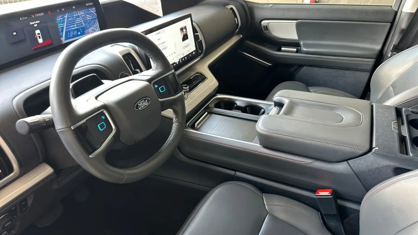 2025 Ford Expedition MAX Active