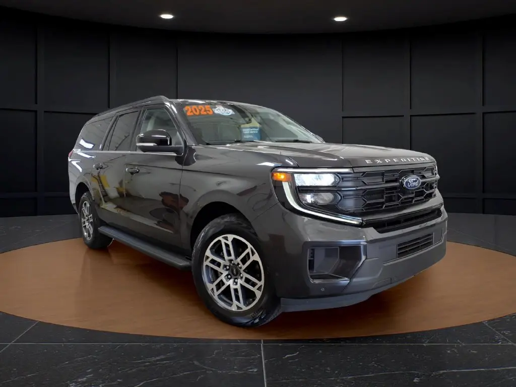 2025 Ford Expedition - $52,995