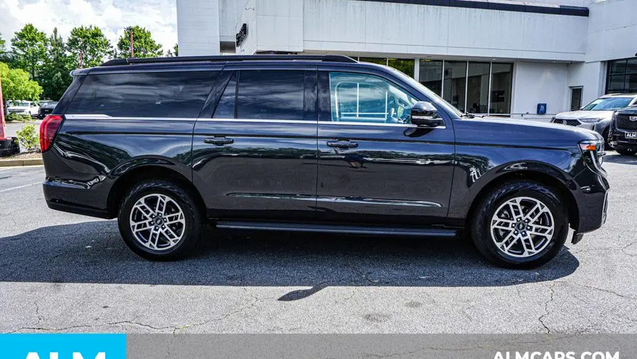 2025 Ford Expedition MAX Active