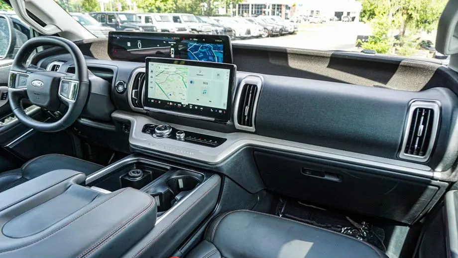 2025 Ford Expedition MAX Active