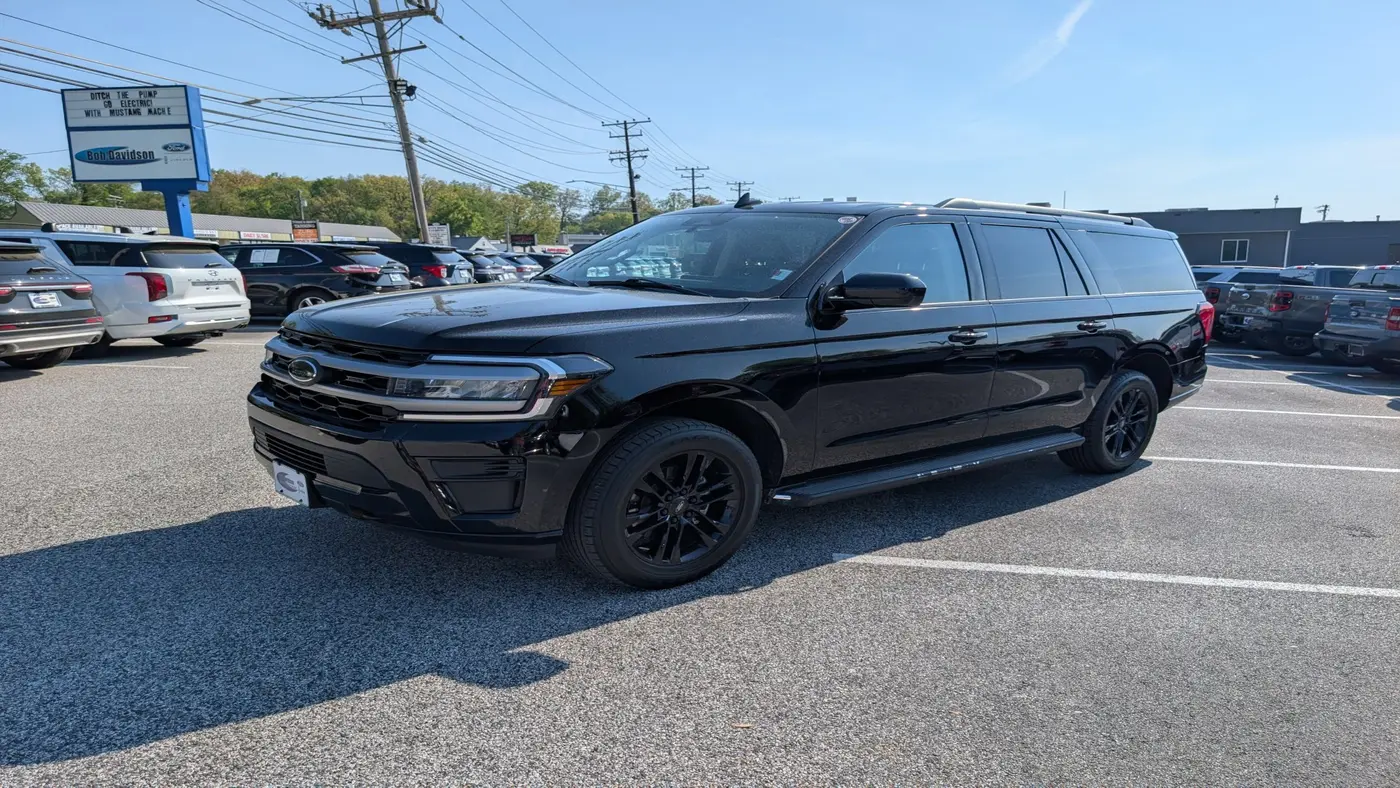 2022 Ford Expedition MAX XLT