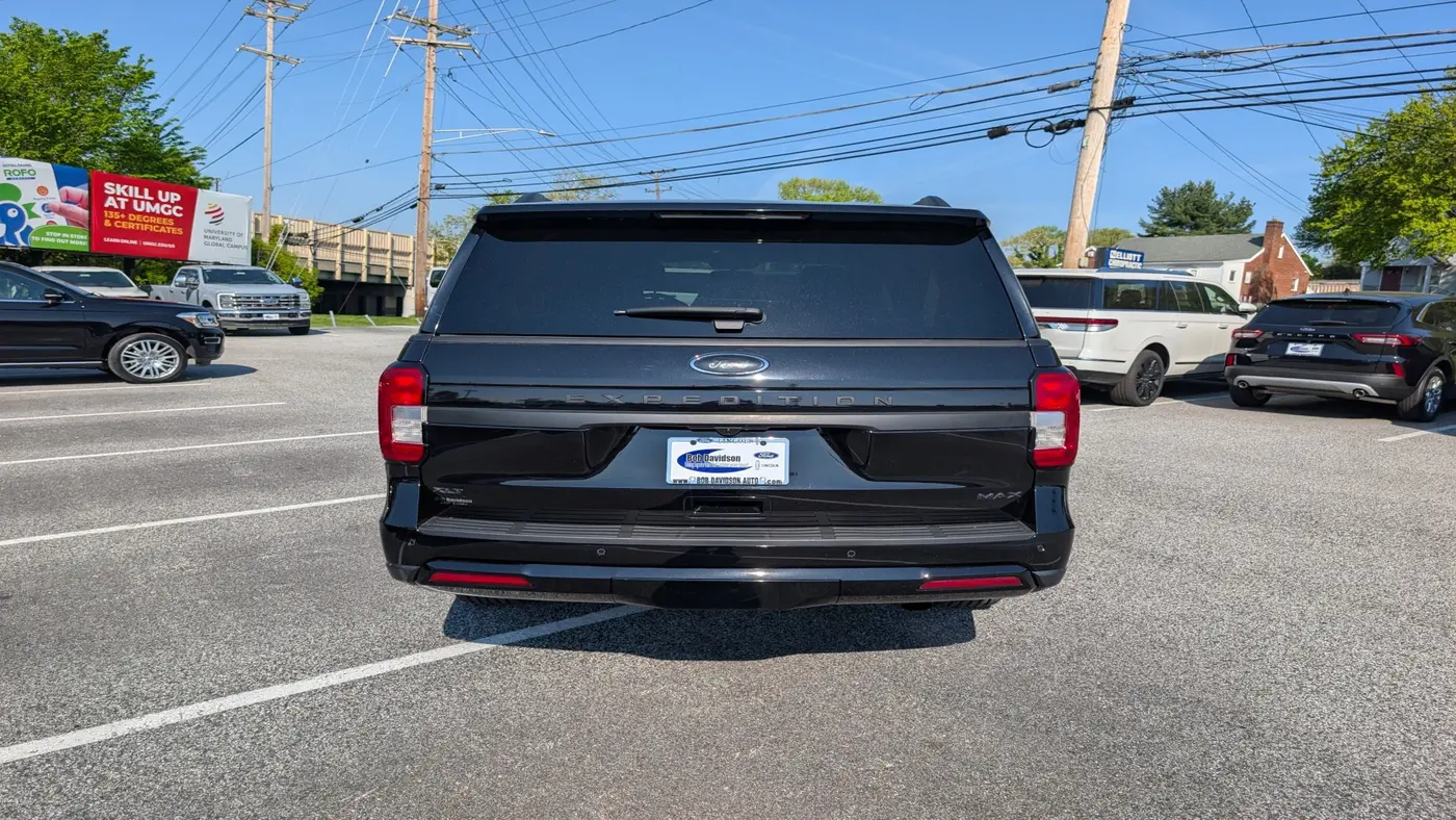 2022 Ford Expedition MAX XLT
