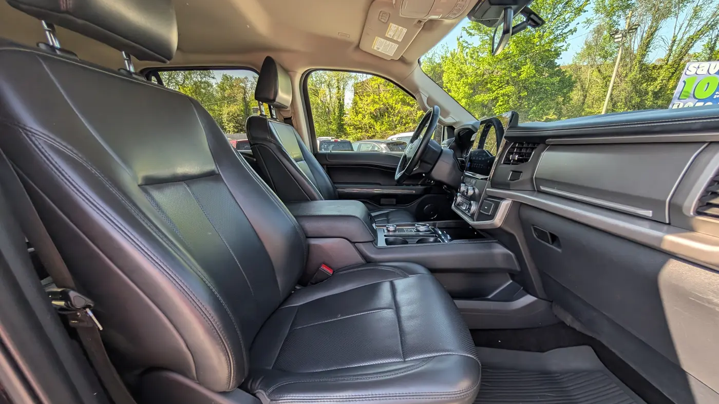 2022 Ford Expedition MAX XLT