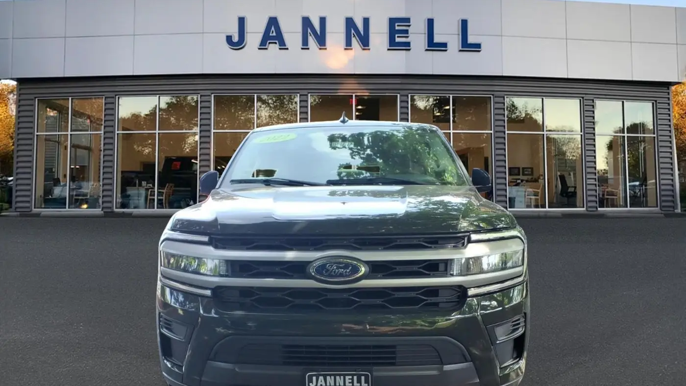 2022 Ford Expedition MAX XLT