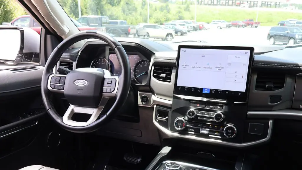 2022 Ford Expedition MAX XLT