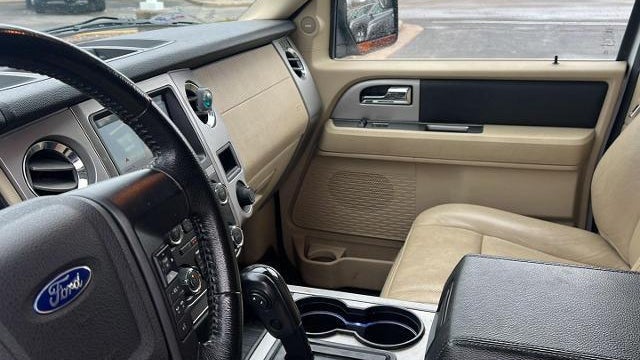 2017 Ford Expedition EL XLT