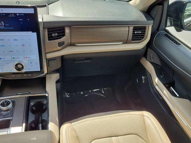 2024 Ford Expedition - $53,995