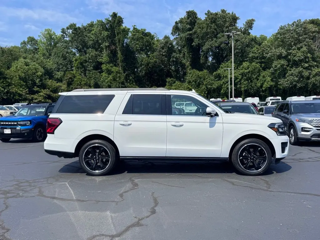 2023 Ford Expedition - $47,000