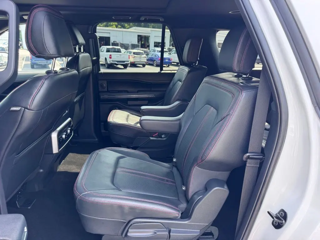 2023 Ford Expedition - $47,000