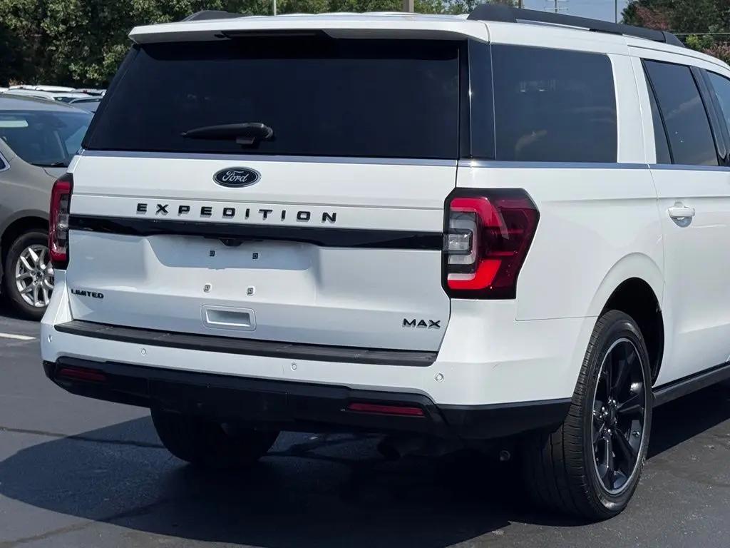 2023 Ford Expedition - $47,000