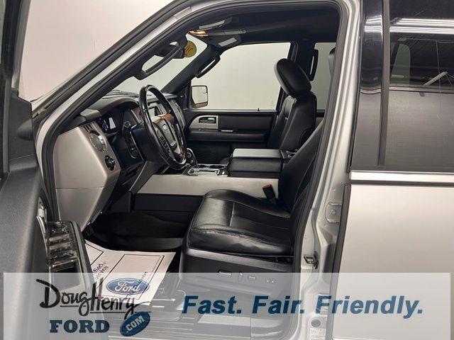 2017 Ford Expedition - $9,987