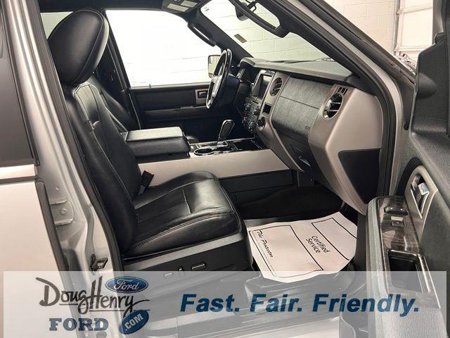 2017 Ford Expedition - $9,987